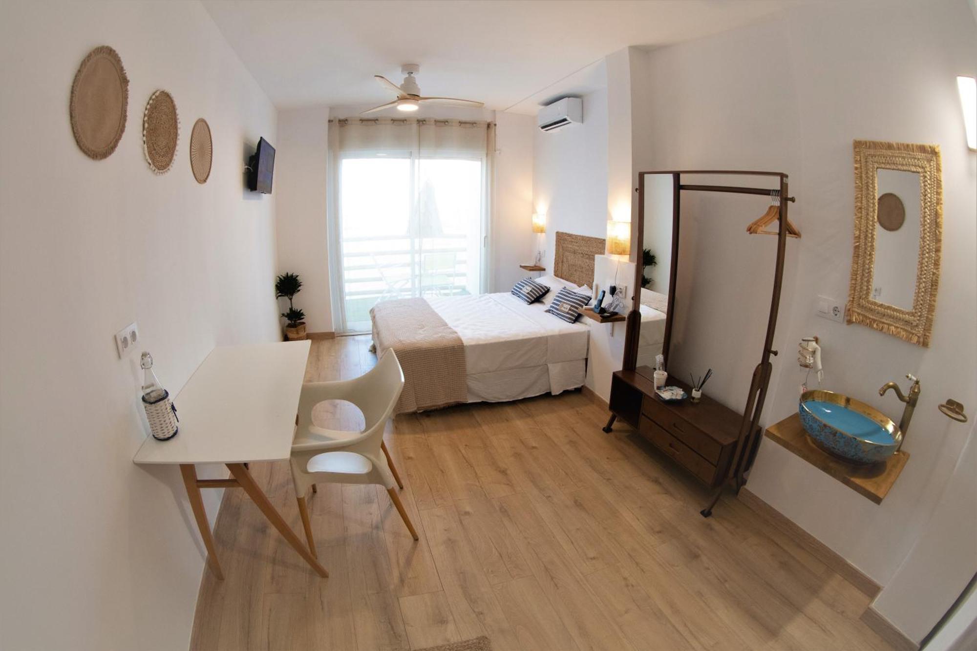 Hostal Playa Dreams Nautico Adults Гарруча Экстерьер фото