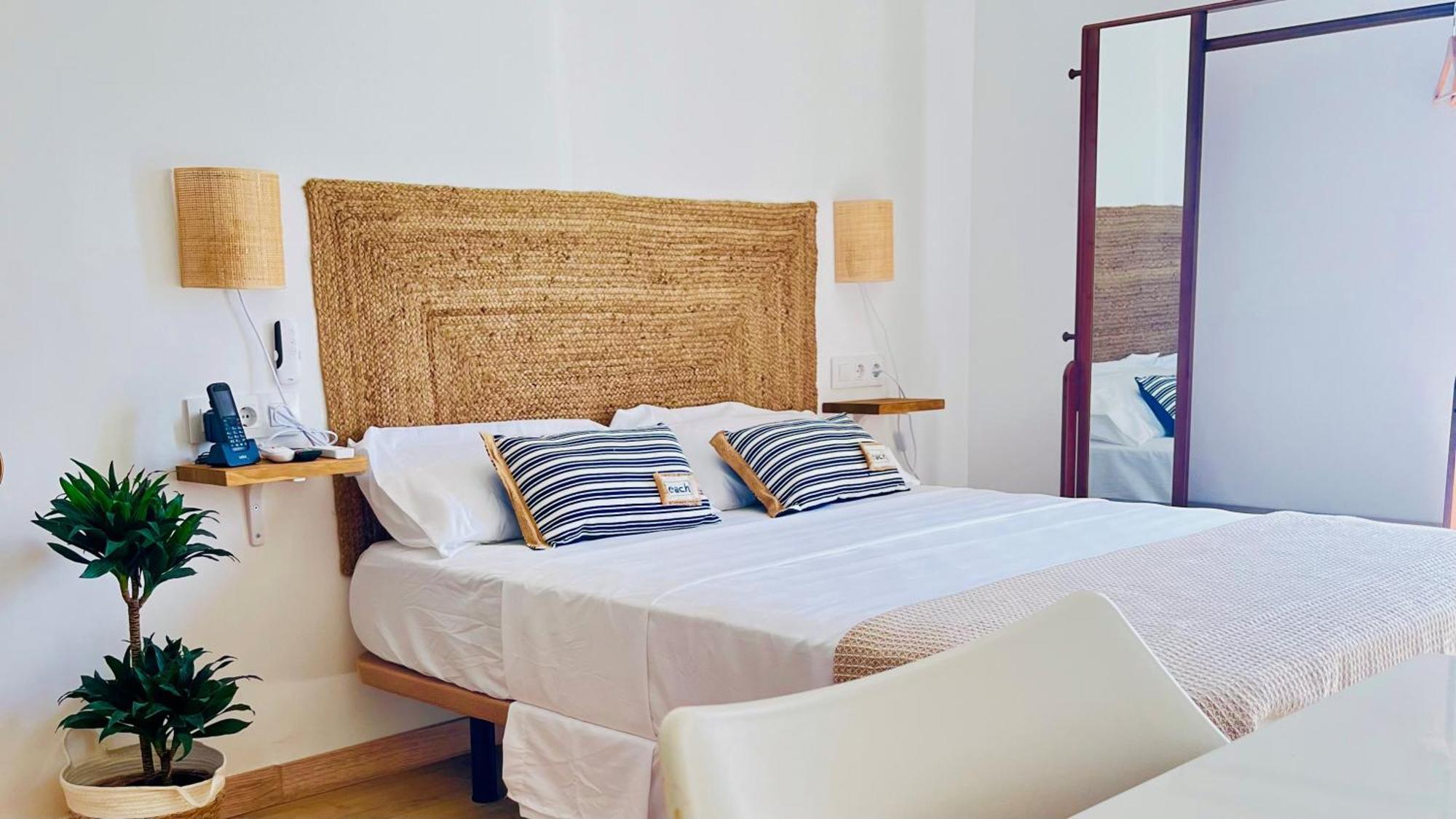 Hostal Playa Dreams Nautico Adults Гарруча Экстерьер фото