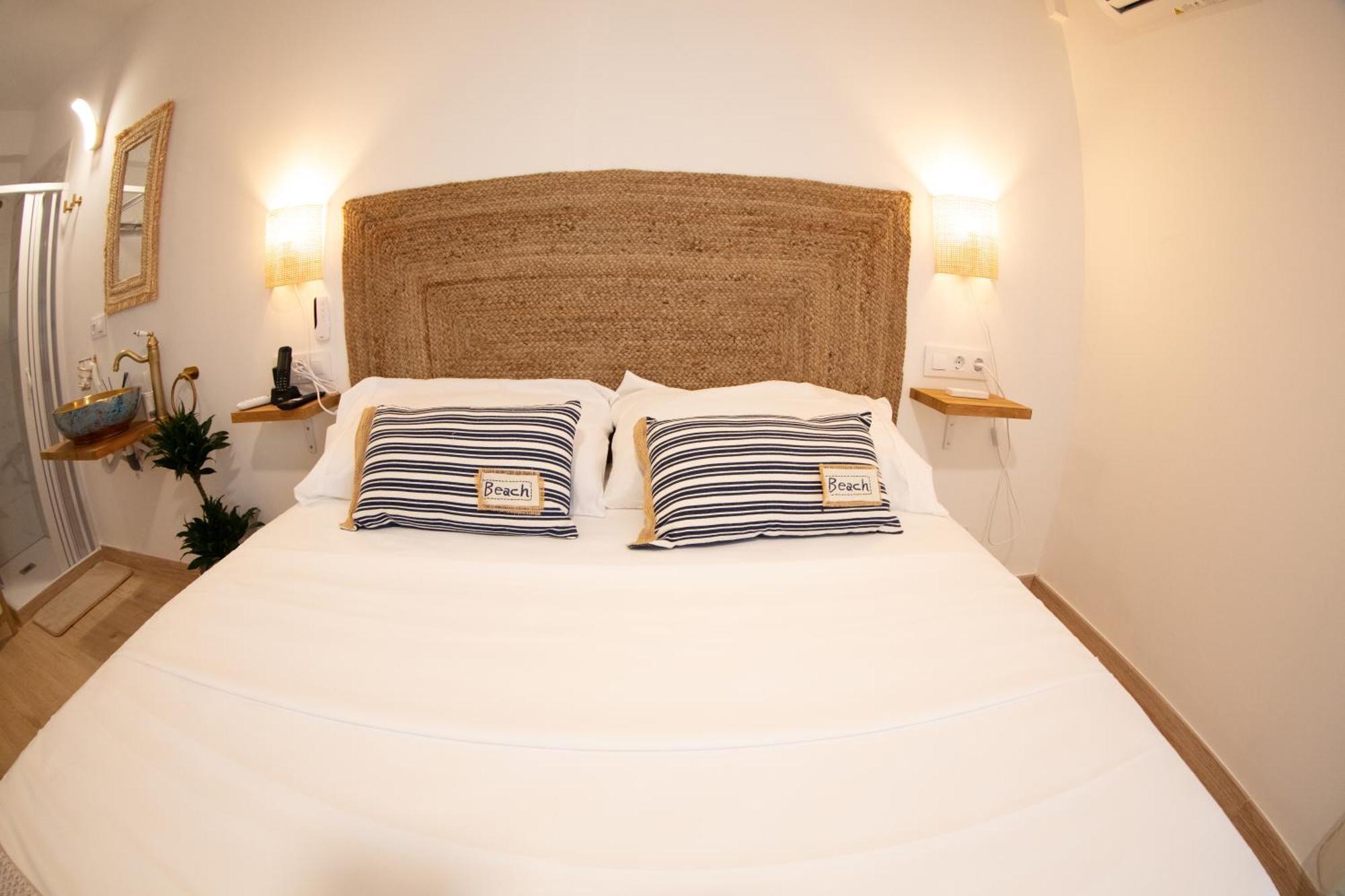 Hostal Playa Dreams Nautico Adults Гарруча Экстерьер фото